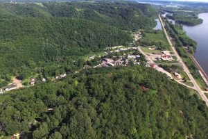 looking_south_to_de_soto_above_ah